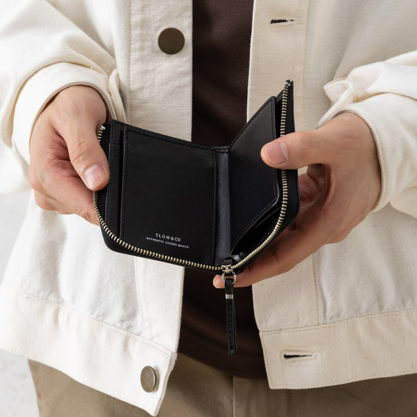 LZIP SHORT MINI WALLET 二つ折り財布 BRIDLE | Multiverse マルチバース