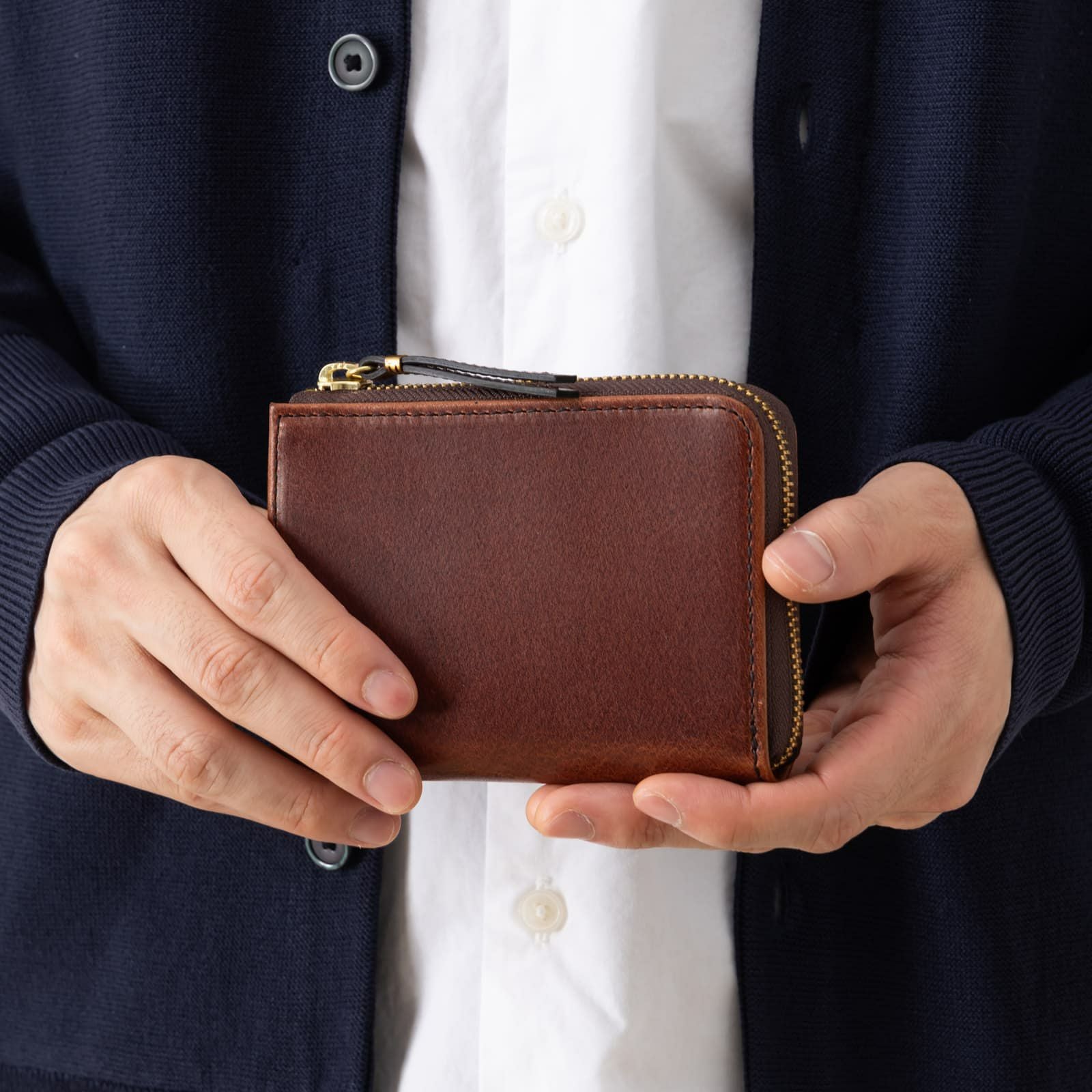 LZIP MIDDLE WALLET 二つ折り財布 HERBIE | Multiverse マルチバース