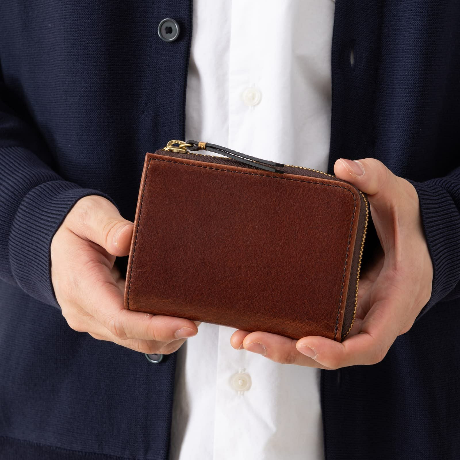 LZIP MIDDLE WALLET 二つ折り財布 HERBIE | Multiverse マルチバース